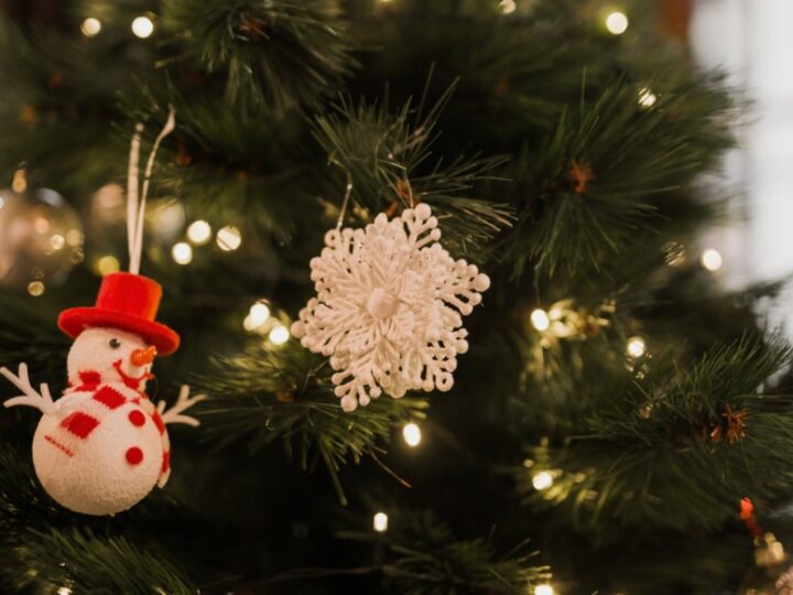 Ursynów wprowadza magię Świąt: choinka i świecące dekoracje