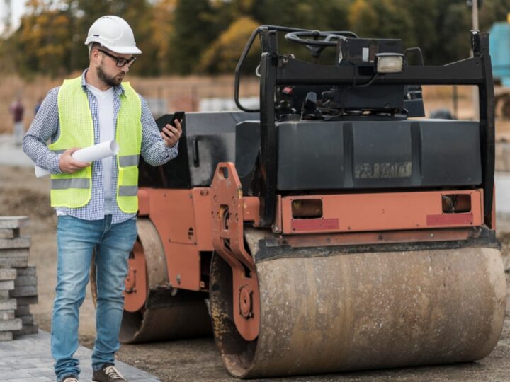 Wieczorne prace remontowe na głównych arteriach Warszawy. Jakie zmiany czekają pasażerów komunikacji miejskiej?