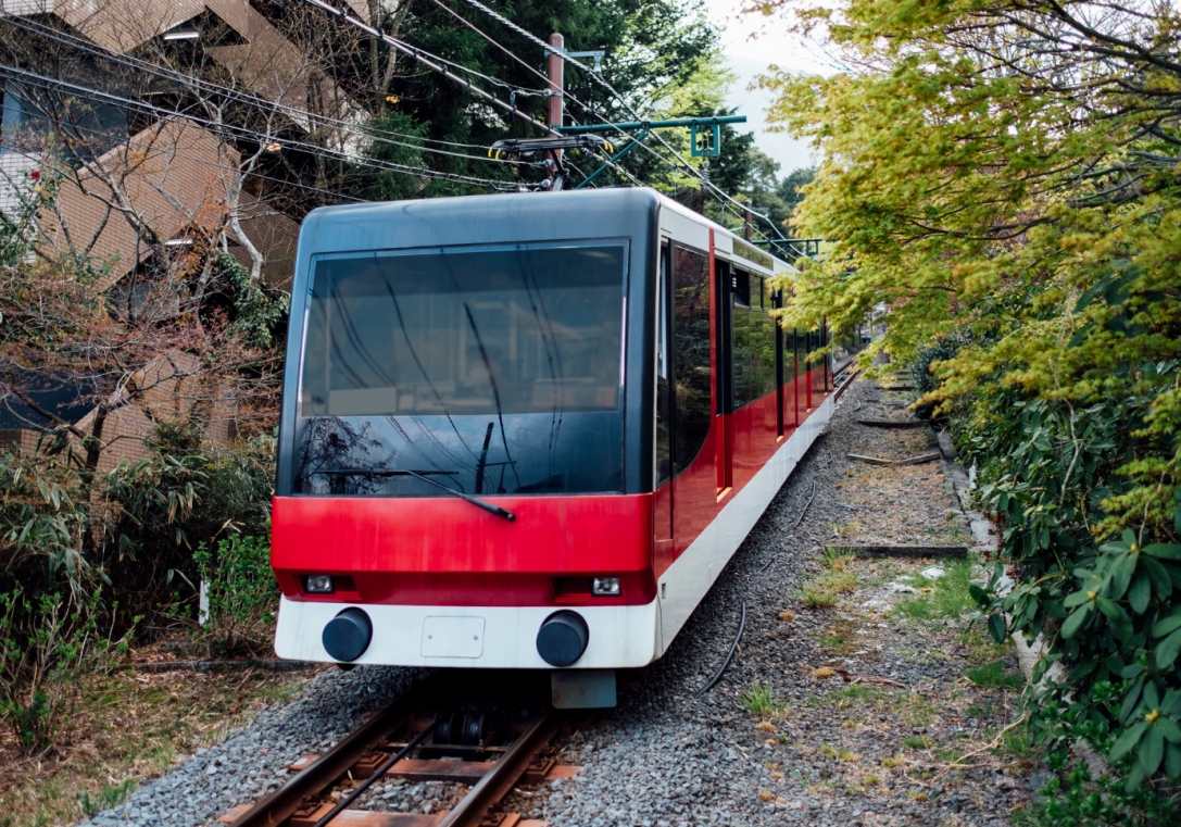 Zmiany w warszawskim systemie komunikacji miejskiej związane z otwarciem linii tramwajowej do Wilanowa