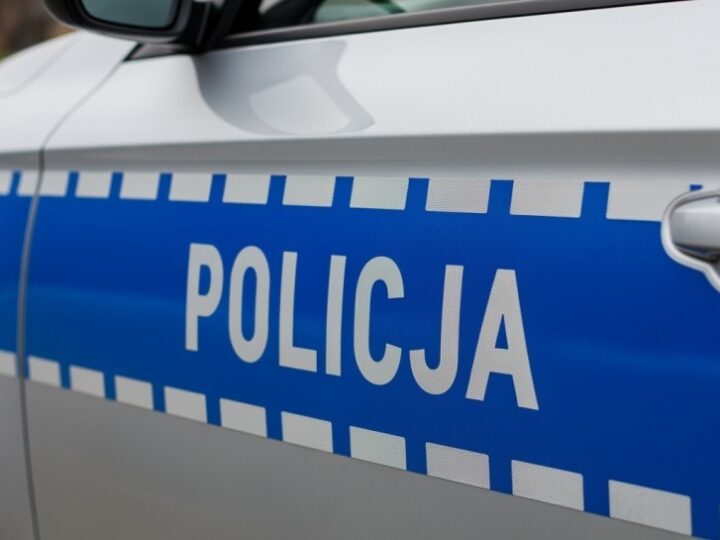 Policjanci i strażnicy miejscy w sportowej rywalizacji – emocjonujący turniej tenisa stołowego