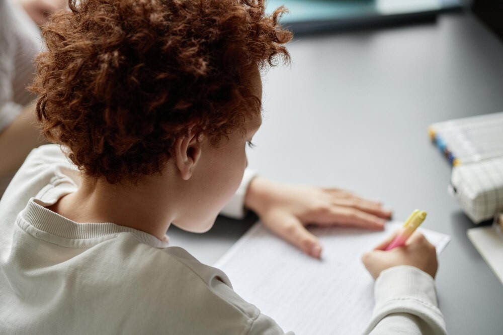 Kreatywna Moc Słowa: Inspiracje dla młodzieży w Ursynotece