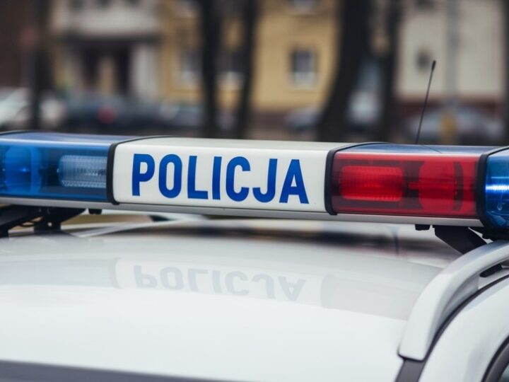 Mokotowscy policjanci odzyskali cenne obrazy Kossaka i Karpińskiego