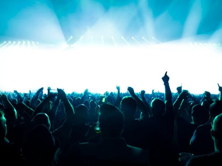 Andrzejkowa magia z Teatrem Echa: wróżby i muzyka w Domu Sztuki