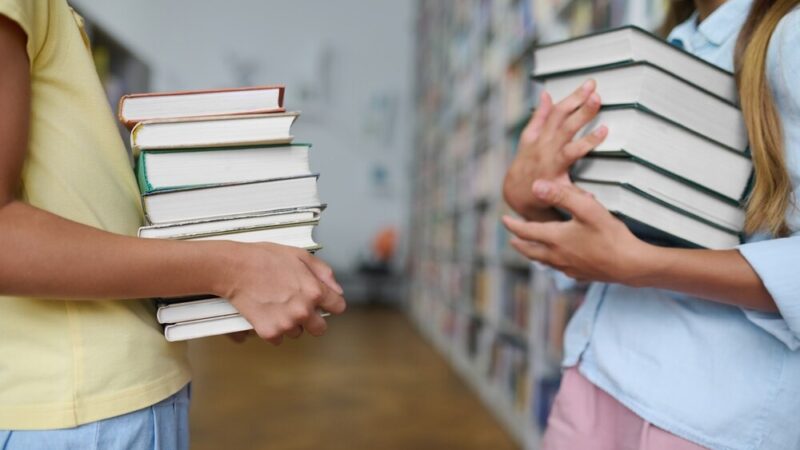 Edukacja dla Bezpieczeństwa: Policja uczy Młodzież o Zagrożeniach