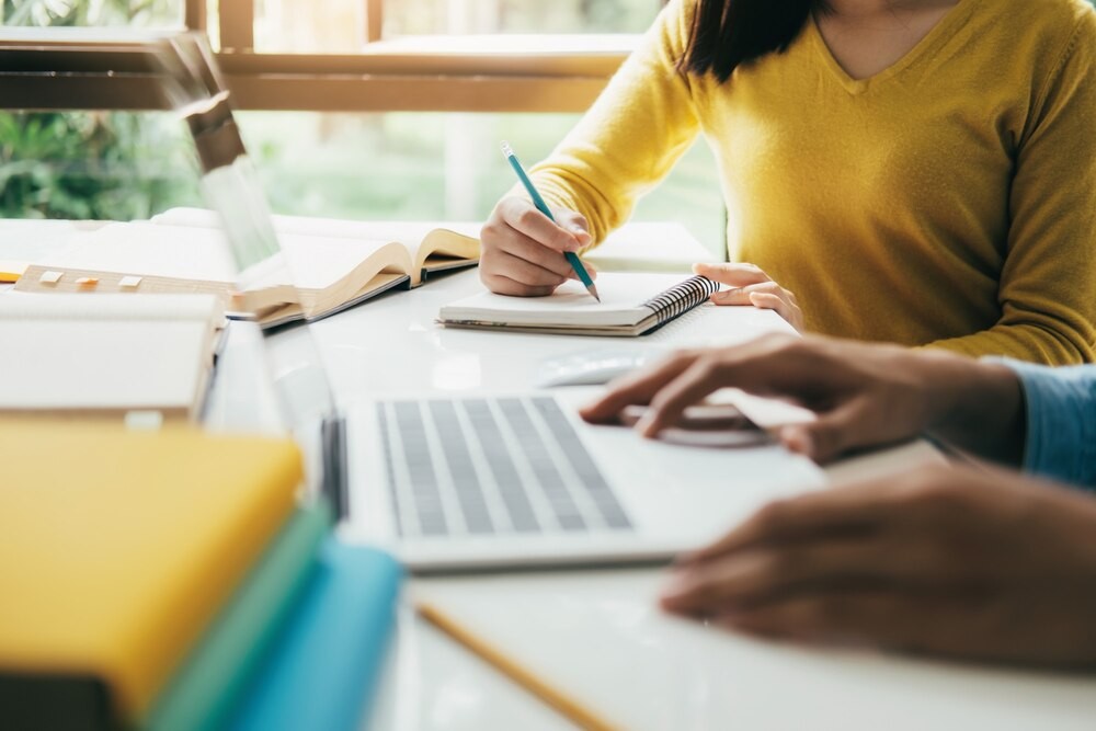 Przemoc w szkole: Kluczowa lekcja o odpowiedzialności dla młodzieży