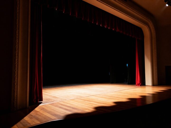 Teatr Kapsl.OK triumfuje na Biesiadzie Teatralnej w Horyńcu!