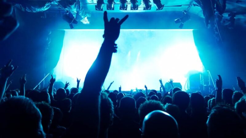 Ursynów w rytmie muzyki: rock, urodziny Fogga i komedia!