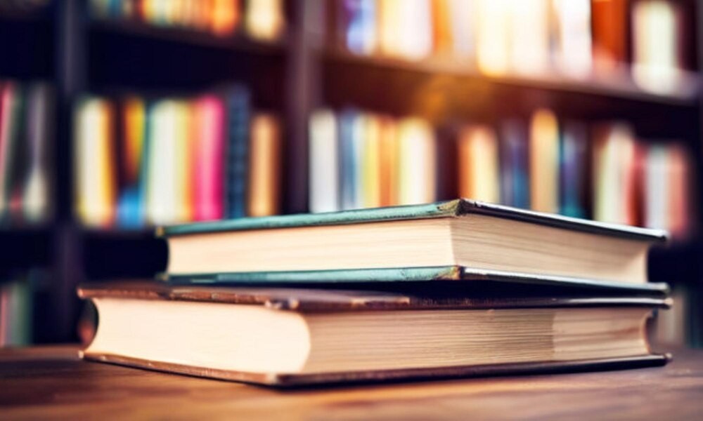 Poezja na Ursynowie: Spotkania „Środek wyrazu” z Kamilem Galusem