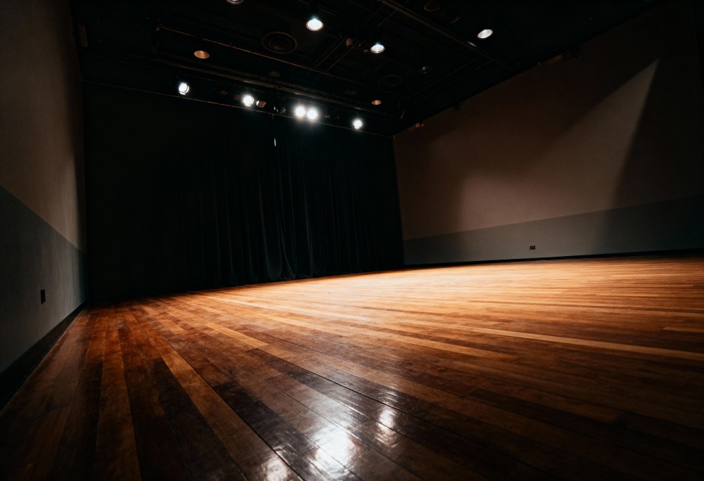 Zapisz się na Warsztaty Teatralne – Wolne Miejsca Czekają!