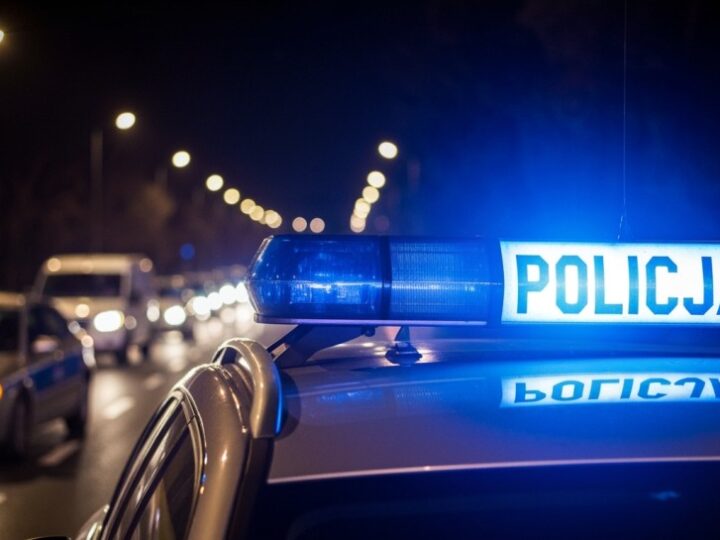 27-latek znieważył policjantów i usłyszał cztery zarzuty