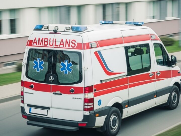 Bezpieczne świętowanie seniorów: Straż Miejska dzieli się kluczowymi poradami