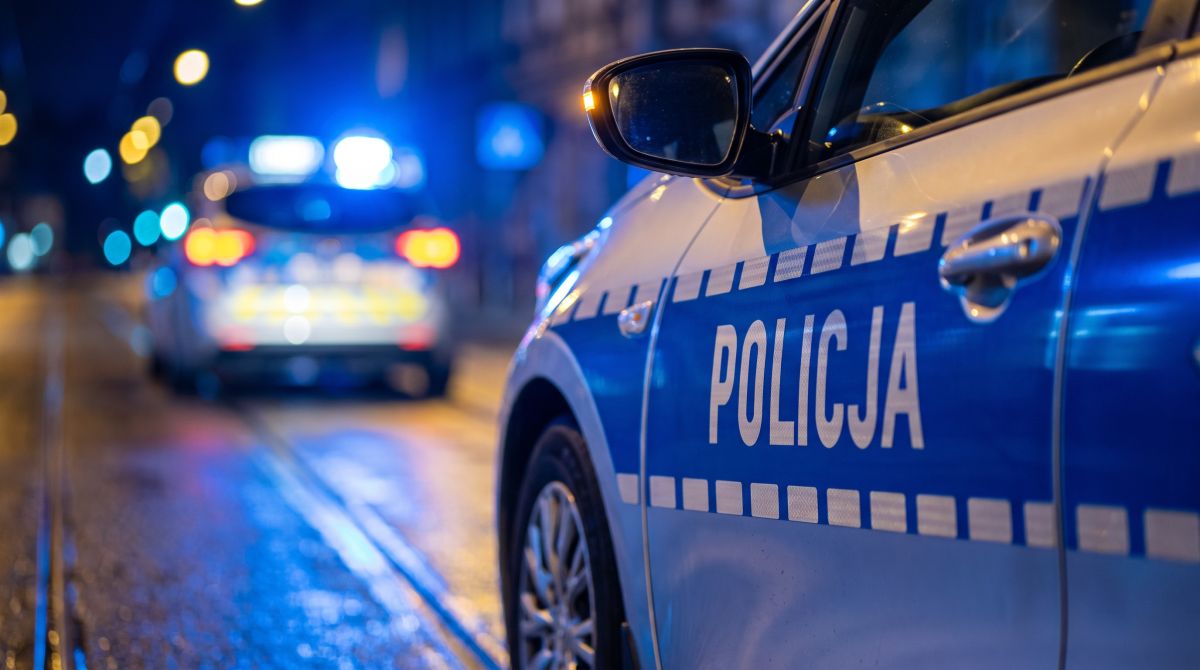 Seniorzy w niebezpieczeństwie: Jak uchronić się przed oszustami?