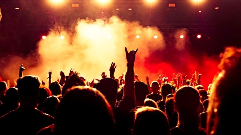Sztuka na Stokłosach: Weekend z komedią, musicalem i architekturą